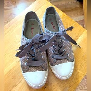 Boden polka dot tennis shoes.